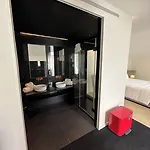 Отель Golden 4*