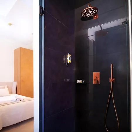 Golden Hotel