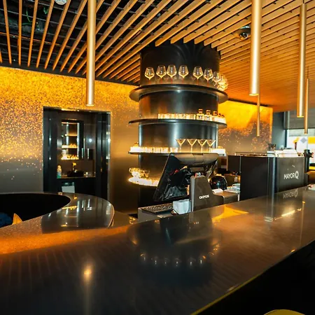 Golden Hotel