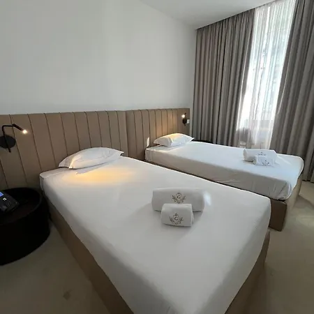 Hotel Golden 4*